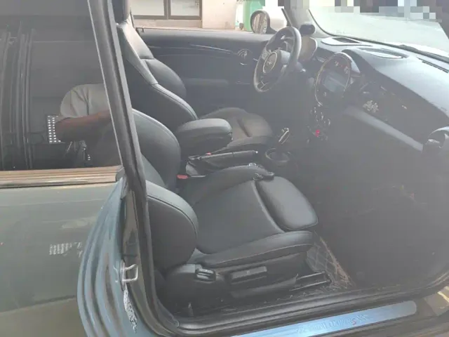 MINI Hatch — Фото автомобиля 24