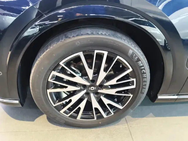 Changan Qiyuan Q07 — Фото автомобиля 22