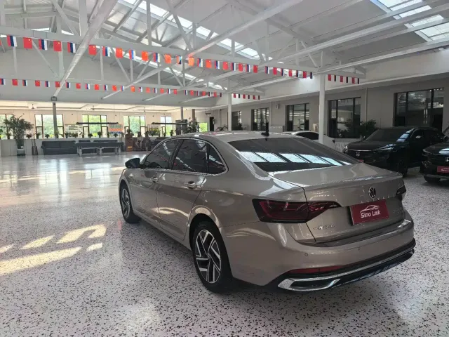 Volkswagen Sagitar — Фото автомобиля 5