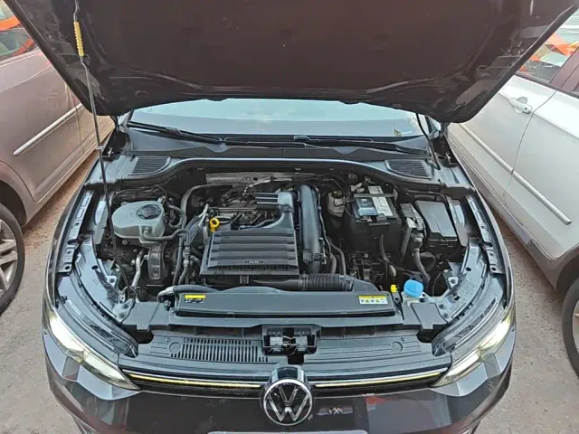 Volkswagen Golf — Фото автомобиля 19