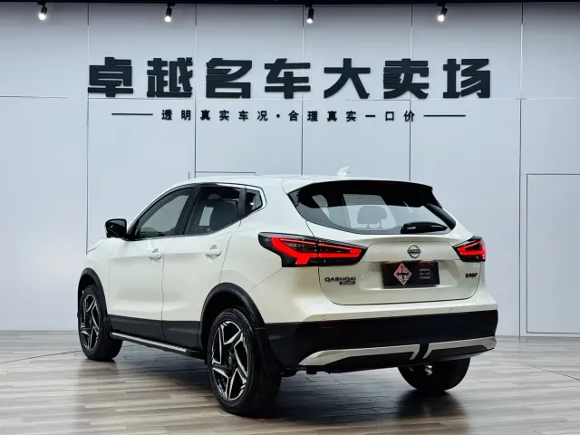 Nissan Qashqai — Фото автомобиля 5