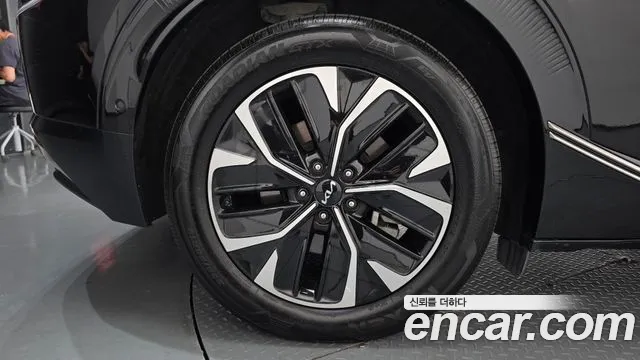 Kia EV6 — Фото автомобиля 5