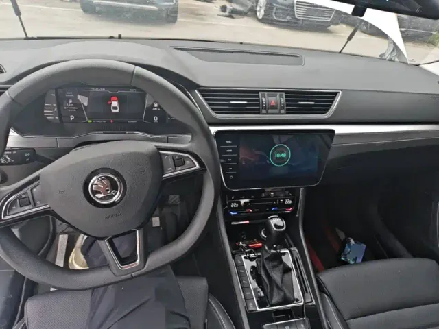 Skoda Superb — Фото автомобиля 9