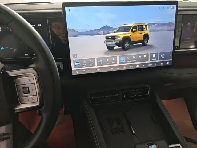 BYD FangChengBao Leopard 5 — Фото автомобиля 12