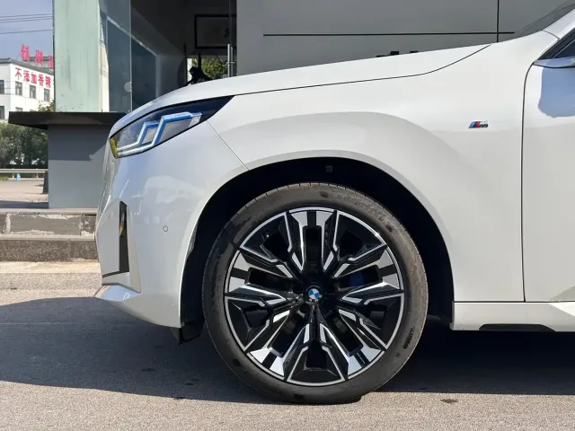 BMW X3 — Фото автомобиля 4