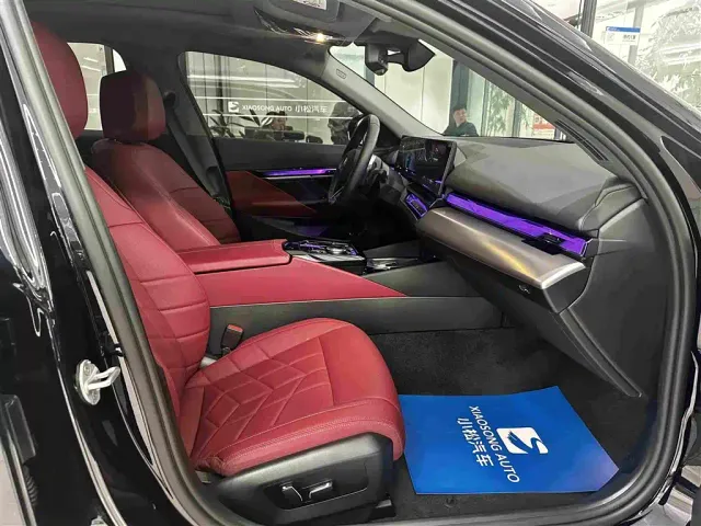 BMW 5 Series — Фото автомобиля 15