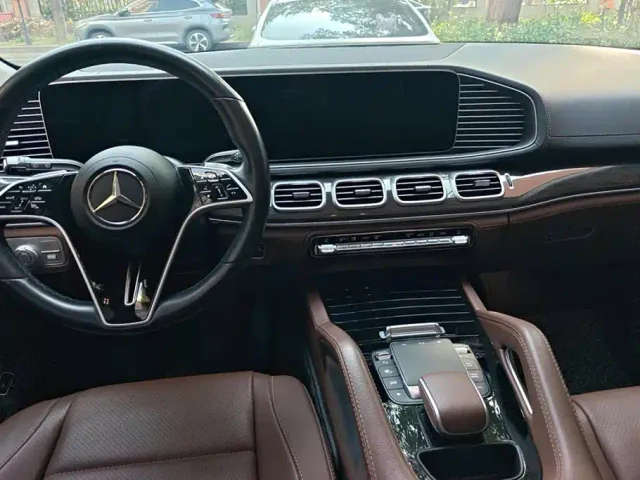 Mercedes-Benz GLE-Class — Фото автомобиля 12