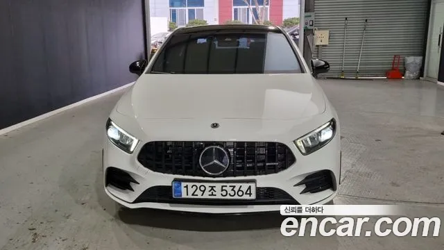 Mercedes-Benz A-Class — Фото автомобиля 3