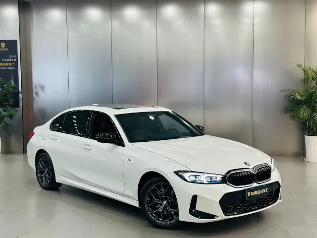 BMW 3 Series — Фото автомобиля 3