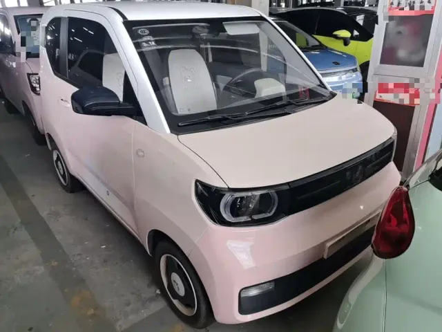 Wuling Motors Hongguang MINIEV 2022 Macaron Premium LFP — Фото автомобиля 3