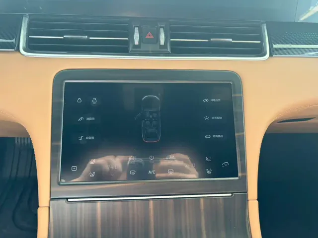 Li Auto ONE — Фото автомобиля 6