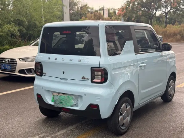 Geely Panda — Фото автомобиля 9