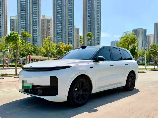 Фотография автомобиля — Li Auto L8