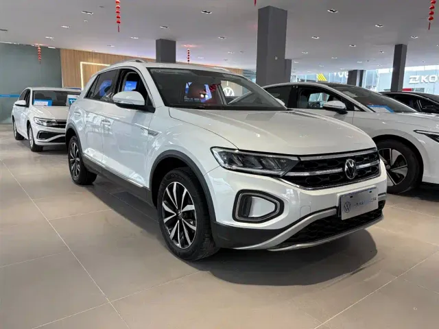 Volkswagen T-Roc — Фото автомобиля 7