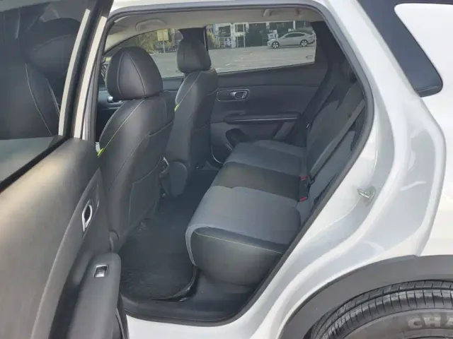 Changan Qiyuan Q05 — Фото автомобиля 11