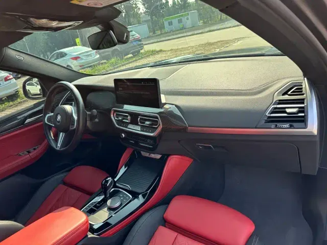BMW X4 M40i — Фото автомобиля 15