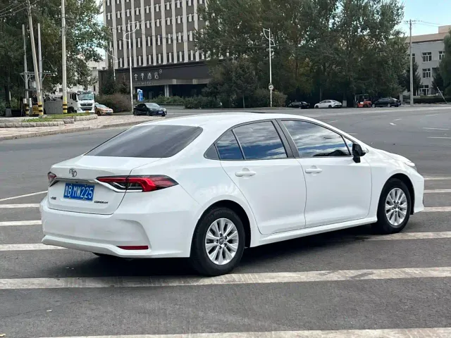 Toyota Corolla — Фото автомобиля 4