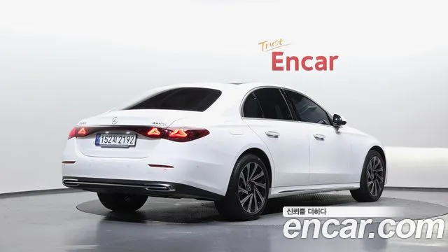 Mercedes-Benz E-Class E-класс W214 E300 4MATIC Exclusive — Фото автомобиля 2