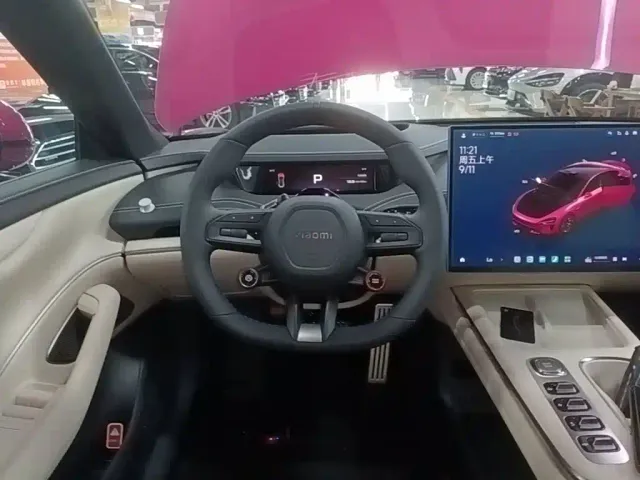 Xiaomi SU7 — Фото автомобиля 10