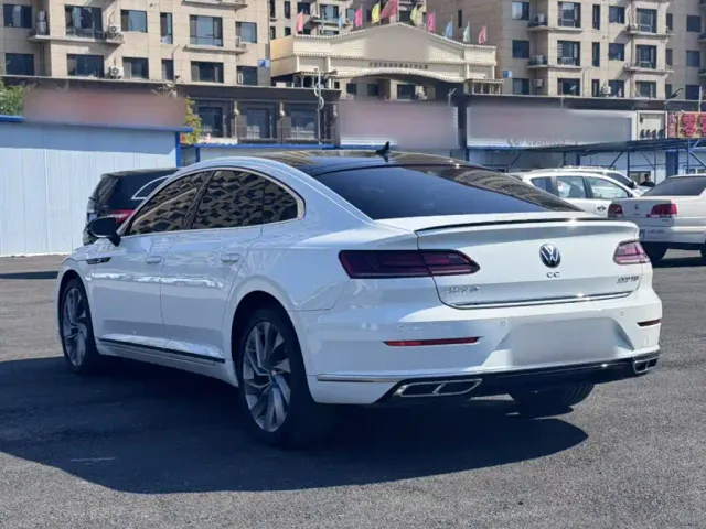 Volkswagen CC — Фото автомобиля 10