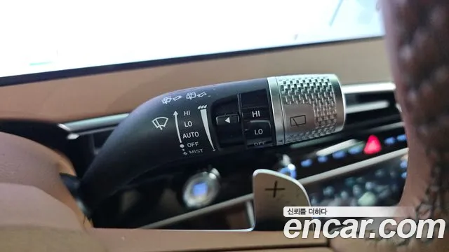 Genesis GV70 2.5T Бензин AWD — Фото автомобиля 15