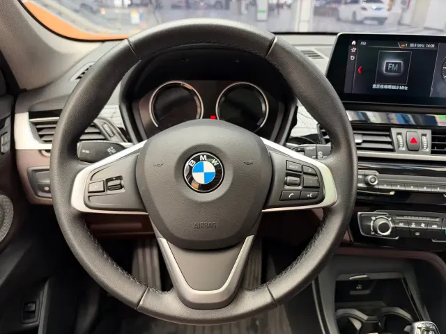BMW X1 — Фото автомобиля 4