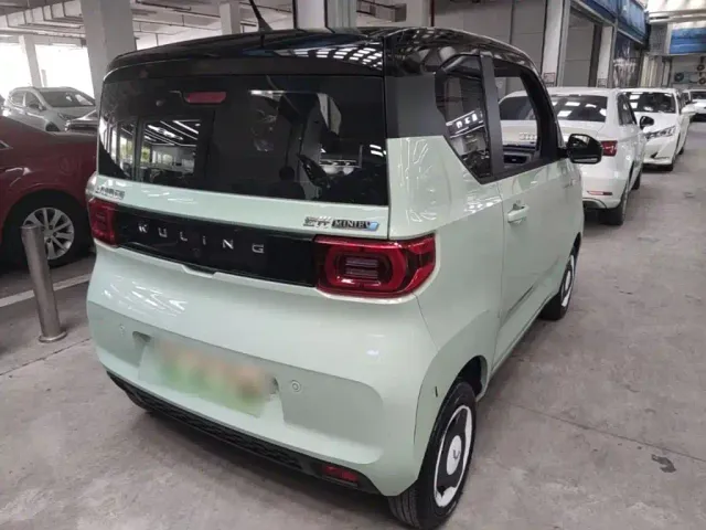 Wuling Hongguang Mini EV — Фото автомобиля 6