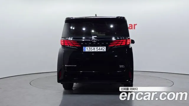 Toyota Alphard — Фото автомобиля 3