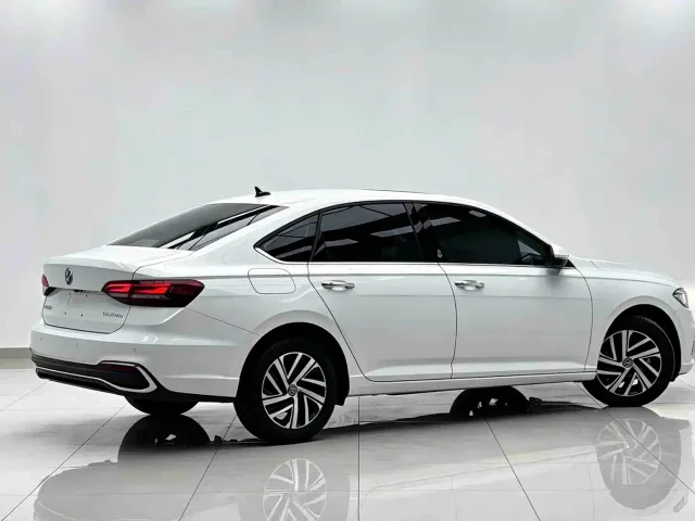 Volkswagen Lavida — Фото автомобиля 6