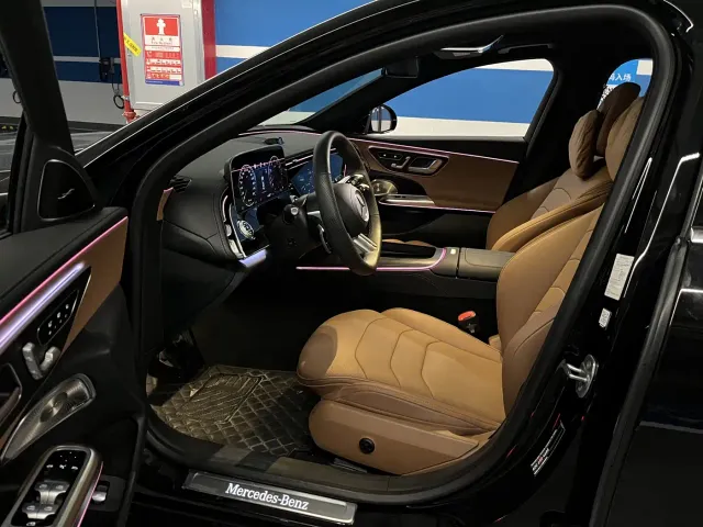 Mercedes-Benz E-Class — Фото автомобиля 11
