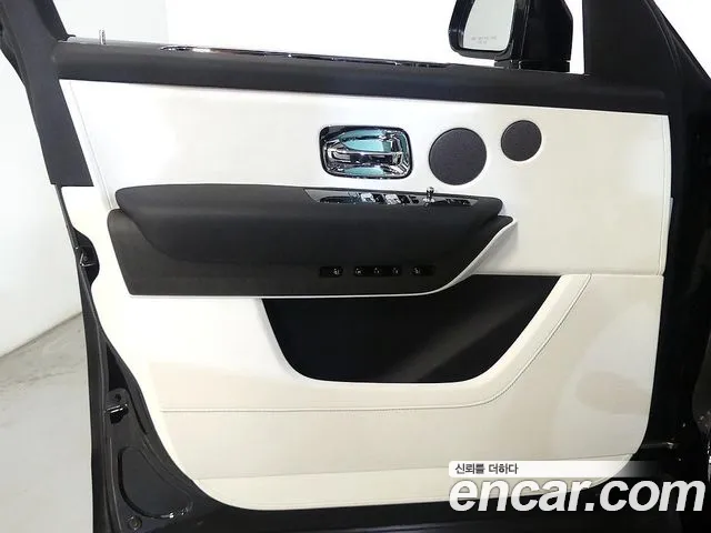 Rolls-Royce Cullinan — Фото автомобиля 11