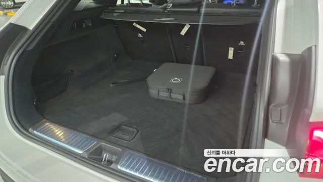 Mercedes-Benz EQE X294 — Фото автомобиля 10