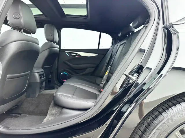 Cadillac CT5 — Фото автомобиля 5