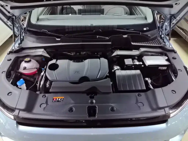Geely ICON — Фото автомобиля 19