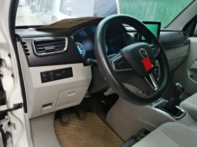 Jinbei New Hiace X30L — Фото автомобиля 9