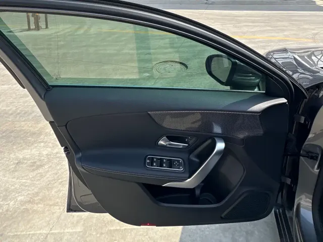 Mercedes-Benz A-Class — Фото автомобиля 8
