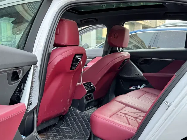 BMW 5 Series — Фото автомобиля 6