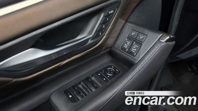 Toyota Alphard 4th Gen — Фото автомобиля 29