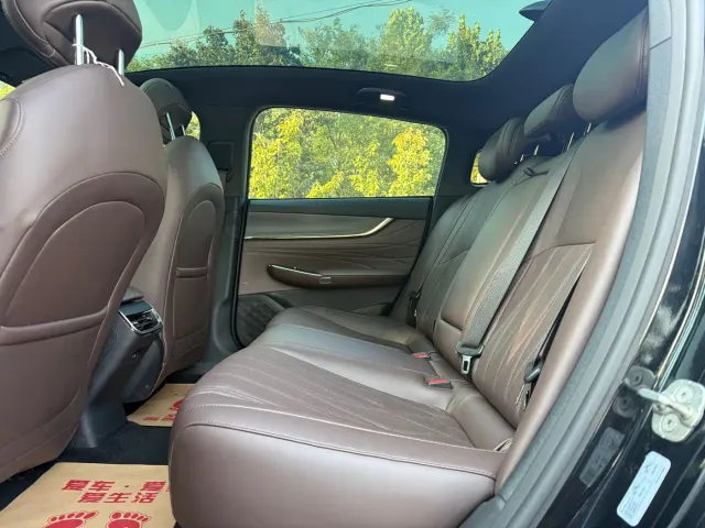 Changan Qiyuan A07 — Фото автомобиля 12