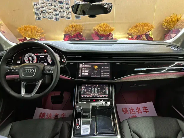 Audi Q7 — Фото автомобиля 7