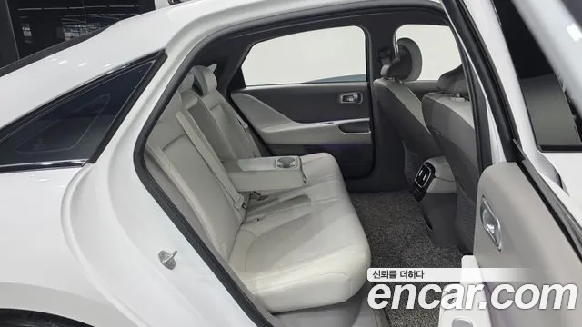 Hyundai Ioniq 6 — Фото автомобиля 18