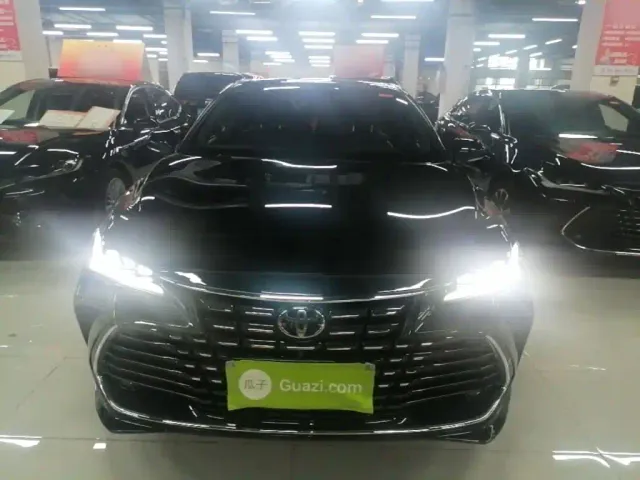 Toyota Avalon — Фото автомобиля 2