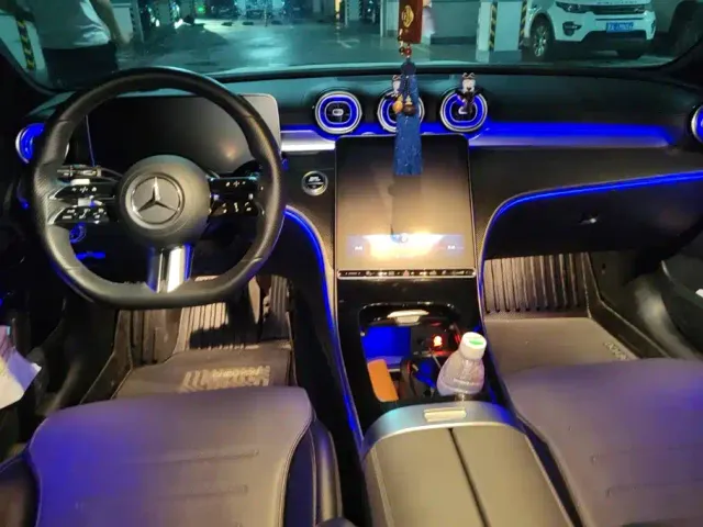 Mercedes-Benz C-Class — Фото автомобиля 12