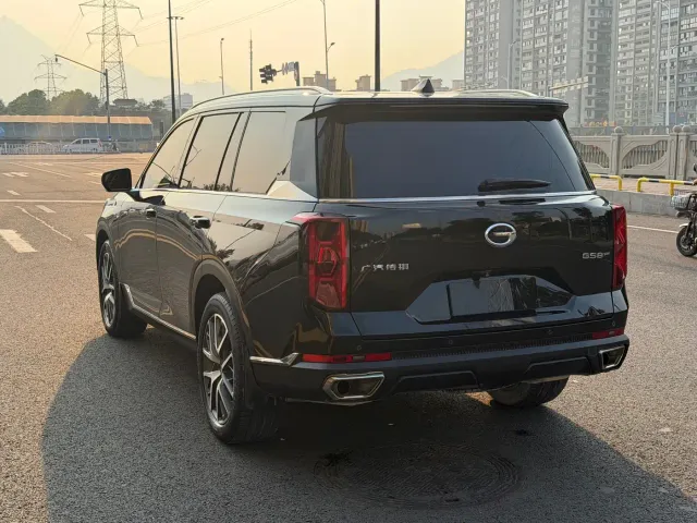 GAC Trumpchi GS8 — Фото автомобиля 21