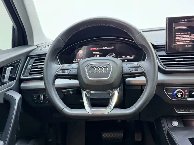 Audi Q5L — Фото автомобиля 14