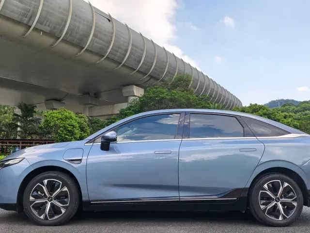 Xpeng P5 — Фото автомобиля 4