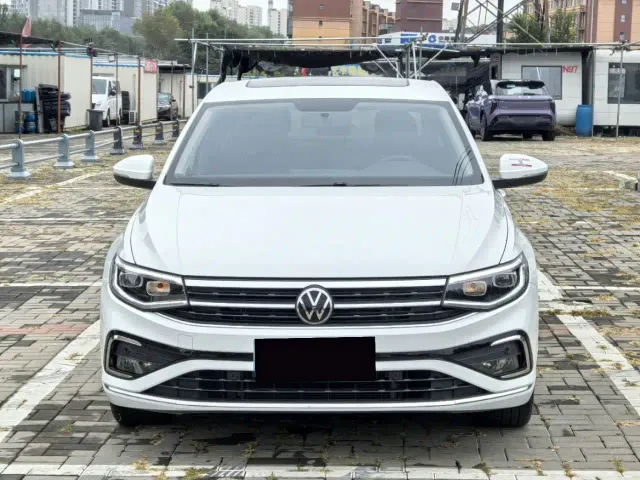 Volkswagen Bora — Фото автомобиля 2