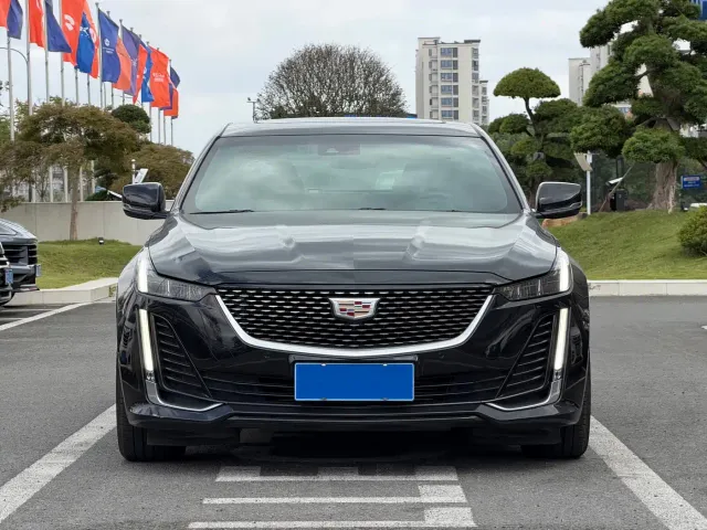 Cadillac CT5 — Фото автомобиля 2