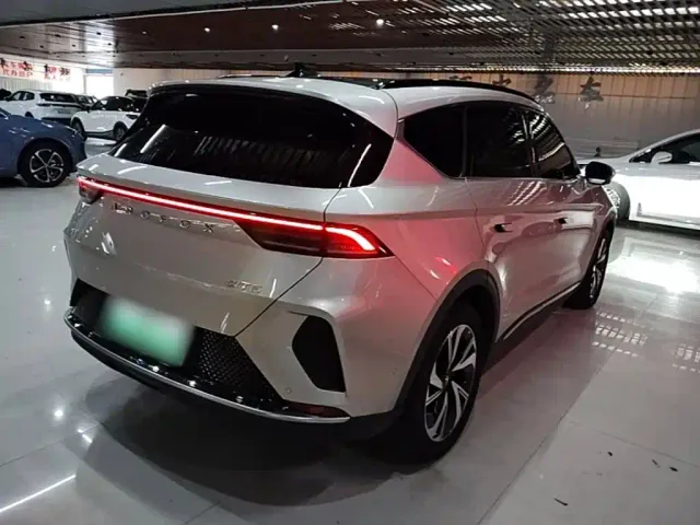 Arcfox Alpha T6 — Фото автомобиля 6
