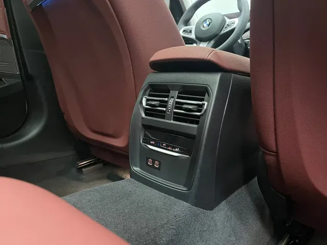BMW 3 Series — Фото автомобиля 15